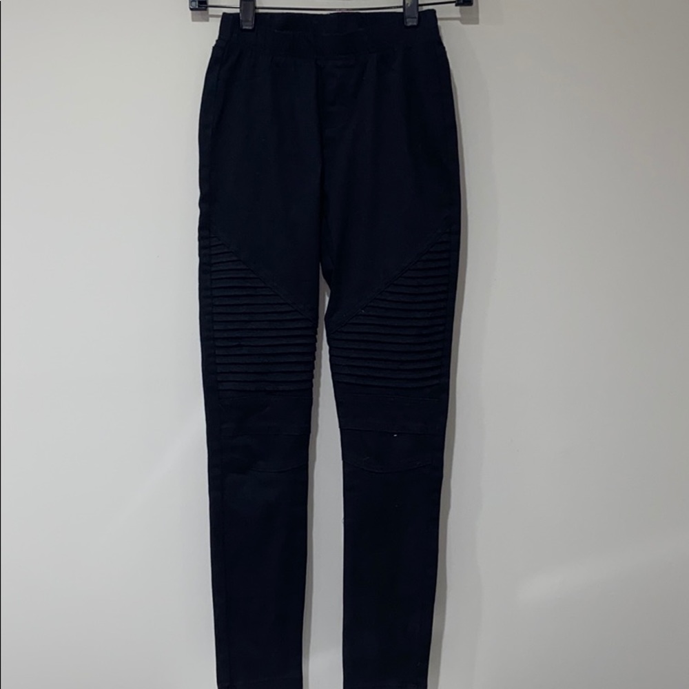 Motto style legging